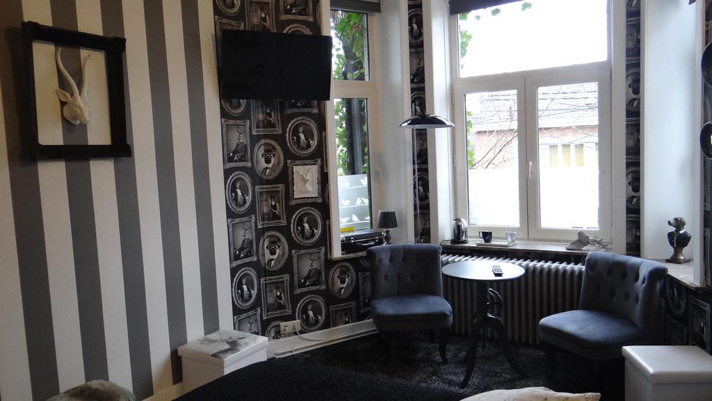B&B Le Bonimenteur Charleroi Luaran gambar